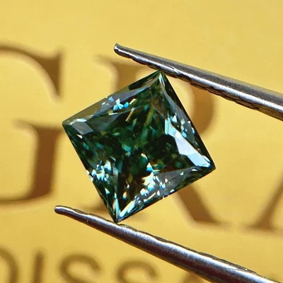 Fancy Color Loose Moissanite Stone 1PCS 5x5mm-12x12mm Princess Cut Blue Green - Image 1 of 4