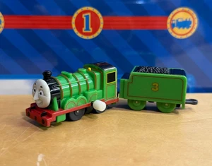 Thomas & Friends Cápsula Plarail Henry Tomy - Imagen 1 de 1