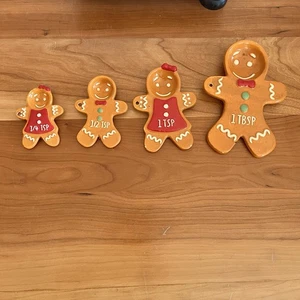 Holiday Time 4 Piece Gingerbread Men Ceramic Measure Spoon Set - Picture 1 of 7