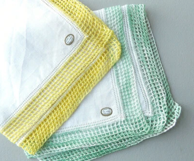 3 Pañuelos Irlandeses de Lino 13" Cuadrados Volantes Crochet Bordes Etiquetas Originales Nuevo de Lote Antiguo Foto 1 de 4