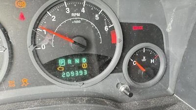 08 JEEP PATRIOT Speedometer - Image 1 of 4