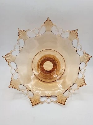 Anillo Westmorland Vidrio Ámbar Reticulado Borde Encaje y Pétalo Fruta Consola Cuenco Foto 1 de 4