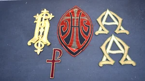 Group of 5 Older Embroidered Patches for Vestment / Cope (CU555) - Picture 1 of 5
