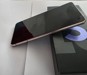 Samsung galaxy S21 5G 256GB Purple Excellent. - Picture 1 of 12