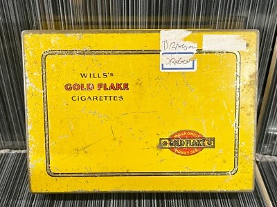 RARE WILLS GOLD FLAKE CIGARETTE TIN BOX VINTAGE TOBACCO COLLECTIBLE - Image 1 of 4