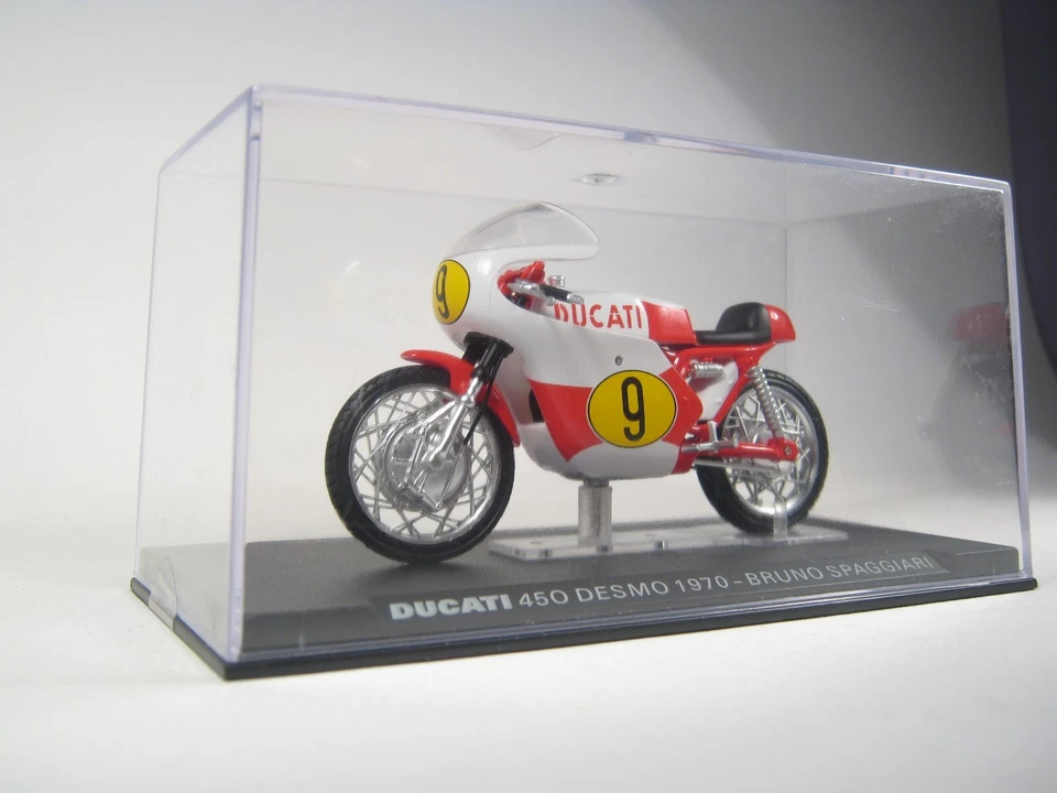 DUCATI 450 DESMO 1970 B. SPAGGIARI 1/24. - Immagine 1 di 1