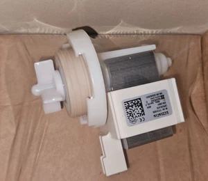 GENUINE MIELE Washing Machine Drain Pump 5631695 - Picture 1 of 1
