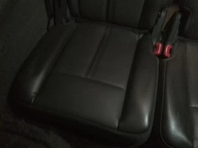 Asiento derecho tercera fila pasajero Lincoln MKT 10 11 12 (SOLO SECCIÓN DERECHA) Foto 1 de 4