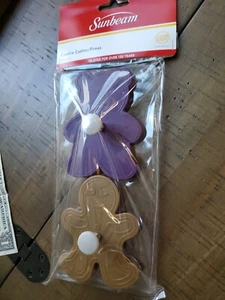 Sunbeam Cookie Cutter Press Set Of 2 Bear And Gingerbread Man - Picture 1 of 7
