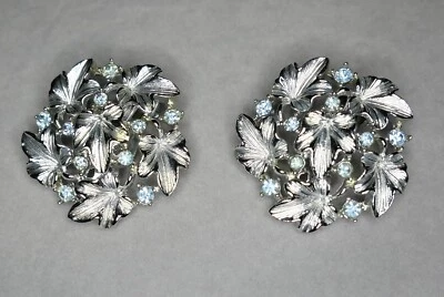 Pendientes Lisner de Colección Cristales Azul Bebé y Hojas Plateadas Brillantes Clip Firmado Foto 1 de 4