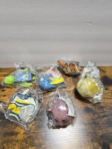 2003 McDonalds FINDING NEMO  Set of 6 Happy Meal Toys  - Picture 1 of 4