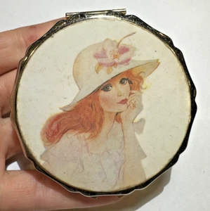 Vintage Lady  Redhead Cream Enamel Gold tone Compact Makeup Mirror Japan Cd 2 - Picture 1 of 8