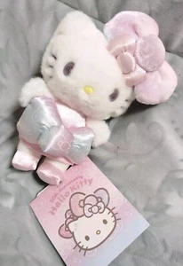 Sanrio Mascot Holder♡ Hello Kitty 50th The Fashionable Ribbons Birthday Japan① - Picture 1 of 8