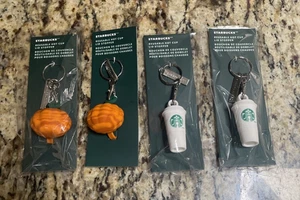 Menge 4 Starbucks Wiederverwendbar Hot Cup Deckel Stopper mit Schlüsselanhänger - Bild 1 von 6