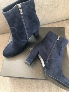 Marc Cain Ankle Boots Wildleder 41 blau Neu mit Staubbeutel und Karton - Bild 1 von 1