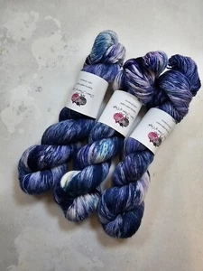 SW Merino singles, fingering weight, 100g, MILKY WAY - Picture 1 of 6