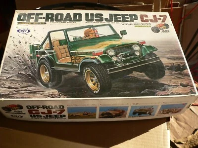 KIT MODELO TOKYO MARUI MOTORIZADO TODOTERRENO EE. UU. JEEP CJ7 EN CAJA ORIGINAL Foto 1 de 4