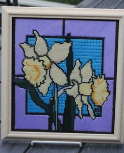 Finished Needlepoint Stained Tiffany Glass Double Daffodils Flower Framed - Picture 1 of 5