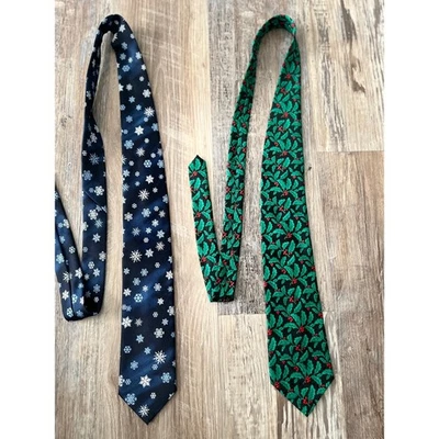 Juego de corbata Hallmark Yule Tie Greetings Navidad copo de nieve acebo Foto 1 de 4