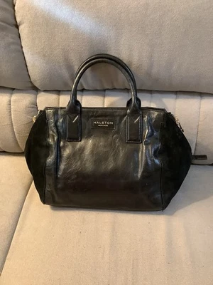 Bolso Halston Heritage de cuero negro Foto 1 de 4