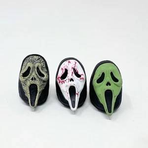 NECA Ultimate 3 Ghost Face solo cabeza suelta - accesorio de película de terror Scream - Imagen 1 de 3