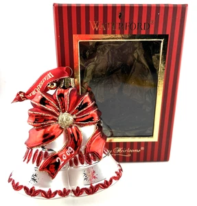 Waterford Our First Christmas Double Bells 2009 adorno navideño soplado a mano - Imagen 1 de 9