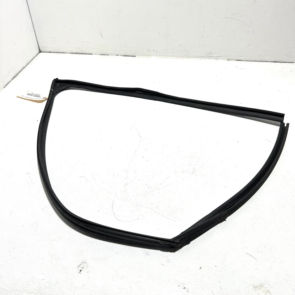 Front Left Side Window Channel Door Run Seal Glass Acura TLX 2021 OEM - Image 1 of 4