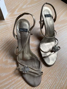 Ladies Gorgeous gold with diamond decoration - Bertie Sandals Size 41 - Picture 1 of 5