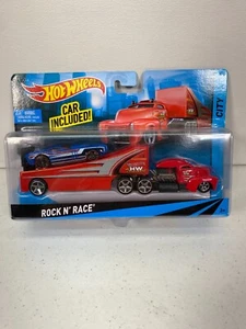 Hot Wheels City 2013 Racing Rigs Rock n' Race with Car Hauler and Car NIB - Bild 1 von 7