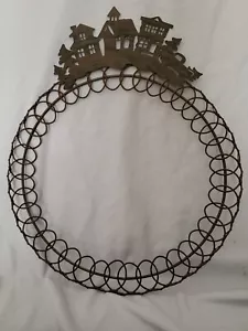 Vintage Hallmark Jan Karon “Mitford” Holiday Card Holder Metal Wreath Rare - Picture 1 of 4
