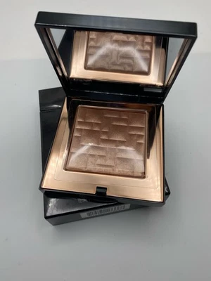 Polvo iluminador Bobbi Brown - Brillo de tarde - Embalaje de edición limitada Foto 1 de 2