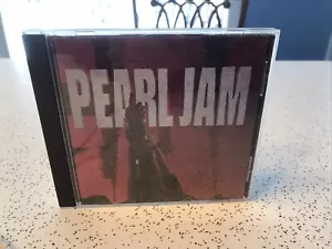 Pearl Jam CD Ten 1981 Sony Music VG Condition - Picture 1 of 5
