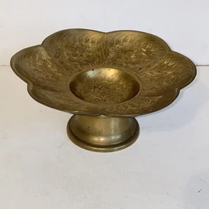 Vintage Brass Pedestal Compote Dish Decorative Etching Scallop Edged India Made - Picture 1 of 15