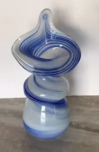 Handgeblasene Dekoration Glasvase Kobalt blau & weiß Wirbel Zuhause Tisch Akzent Blumen - Bild 1 von 4