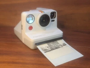 Polaroid Now I-Type 600 Sofortbildkamera weiß/grau FILM GETESTET! FUNKTIONIERT GUT! Sehr guter Zustand! - Bild 1 von 24