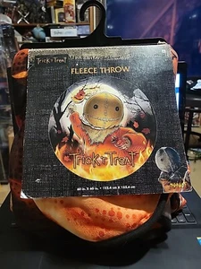 Trick R Treat Round Fleece Throw Blanket Halloween Plush Sam Candy 60X60 NEW - Picture 1 of 8
