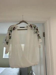 Zara Trafaluc White Embroidered Top Size Small - Picture 1 of 8
