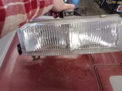 Passenger Right Headlight Composite Fits 96-02 EXPRESS 1500 VAN 60468 - Image 1 of 3