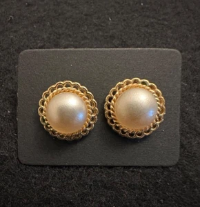 Used Bone Pearl and Gold Round Shape Post Earrings - Picture 1 of 4