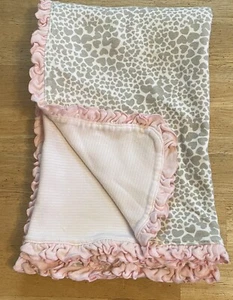 Manta de seguridad tejida para bebé corazones grises rayas algodón rosa Carters 26 x 32" - Imagen 1 de 7