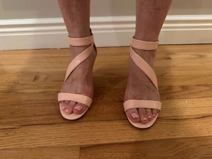 Womens shoes size 6.5 Pink Patent Leather Louise Et Cie - Picture 1 of 7