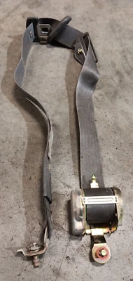 Passenger Side Front Seat Belt 1990-1991 Toyota 4Runner Seatbelt GRAY - Image 1 of 4