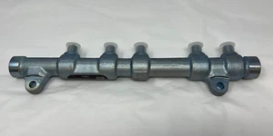 NEW OEM 2011-2014 Ford 6.7L Powerstroke Diesel Fuel Rail BC3Q-9D280-AC - Picture 1 of 5