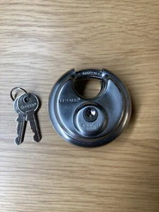 U-Haul Stainless Steel Hardened Padlock - Picture 1 of 2