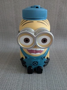Universal Studios Despicable Me Minion Mayhem Souvenir Sipper Cup Drink Bottle - Bild 1 von 4