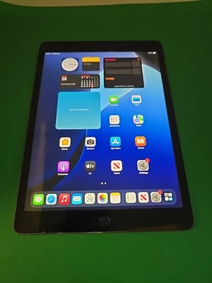 Apple iPad 7th Gen 32GB Wi-Fi 10.2 inch Space Grey  - Faulty Read   (DK816 - Image 1 of 4