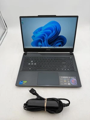 MSI Cyborg 15 A13V 15.6" 512 GB SSD 16 GB RAM i7-13620H Windows11 Home RTX 4050 Foto 1 de 4