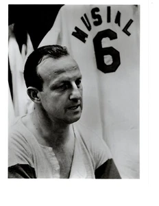 STAN MUSIAL ST. LOUIS CARDINALS 8X10 PHOTO BASEBALL HOF - Picture 1 of 1
