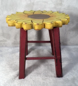 Mini Holz Puppe Pflanze Kind Hocker Blume Sonnenblume gelb rot Holz Deko - Bild 1 von 9