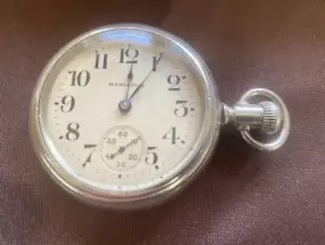 Hamilton Pocket Watch( HUNTER) 17 Jewel-.GRADE927- 1000 RUN- NICKEL- SIZE 18s - Picture 1 of 10